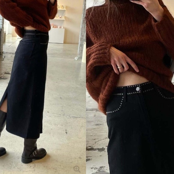 Moon River Dresses & Skirts - Moon River High Rise Black Studded Jeans